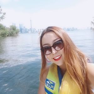 Meet your Posher, Kelly